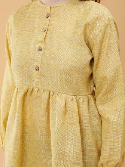 Earthly Elegance Mustard Top